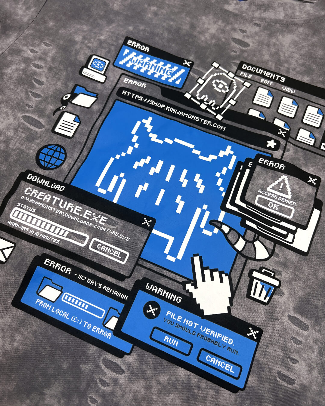 T-shirt: CREATURE.EXE