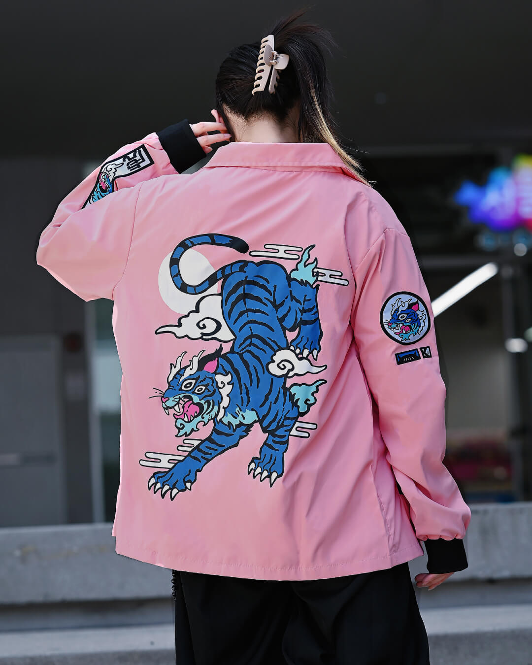 JACKET: BLUE TIGER