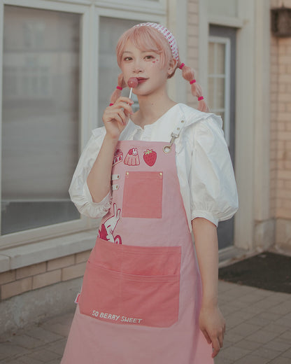 Apron: Strawbunny